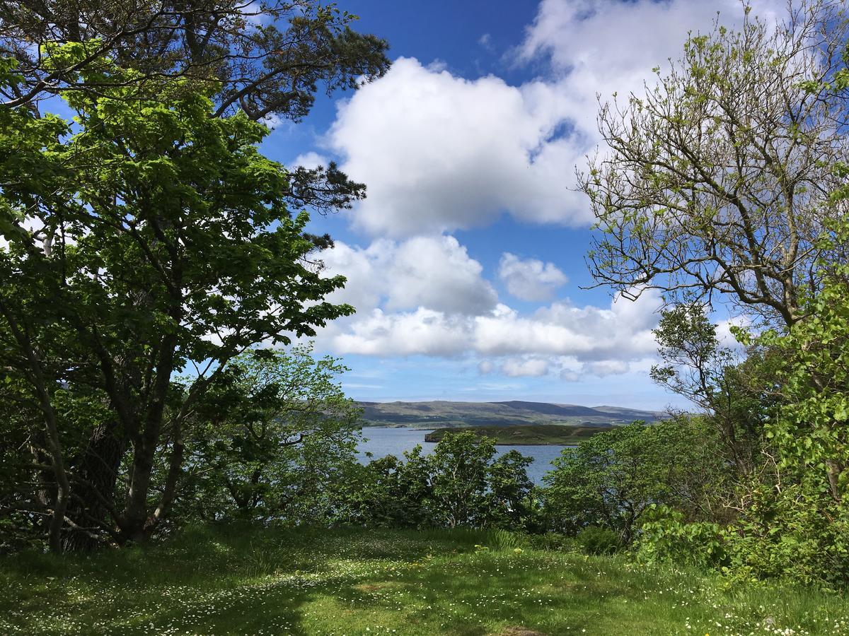 Dunvegan Castle Gardens Cottage ภายนอก รูปภาพ